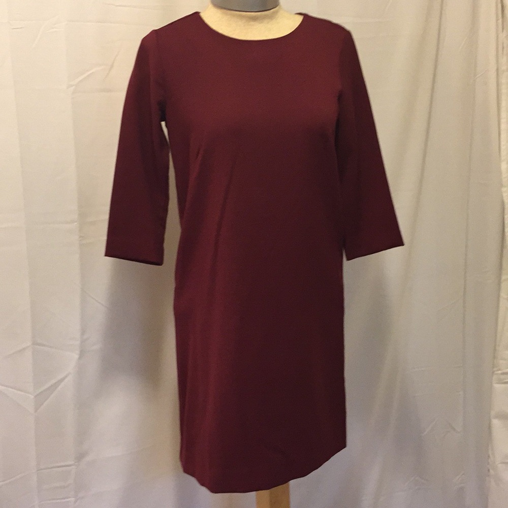 Gap Maroon 3/4 Sleeve Shift Dress